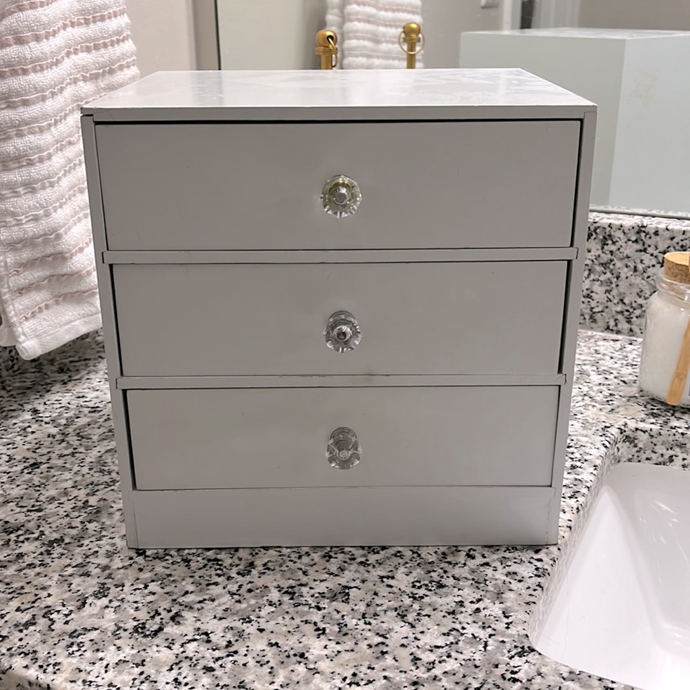 Jewelry/Other Organizer , Grey, 3 Compartments, Good Condition